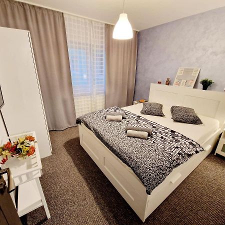 Marcos Apartments - Stanisoarei - Self Check-In Решица Экстерьер фото