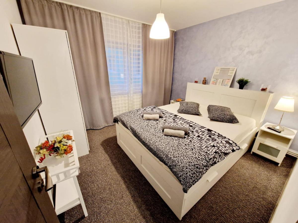 Marcos Apartments - Stanisoarei - Self Check-In Решица Экстерьер фото